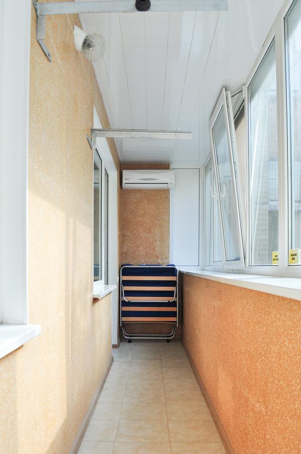 Kvartirkoff Na Geroev Dnepra 36 B Kiev Exterior foto